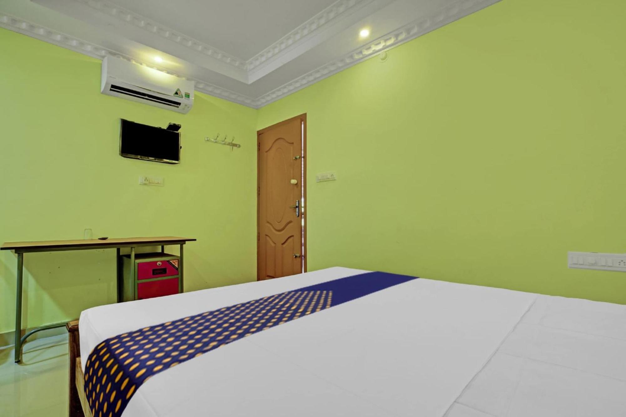 Hotel O Ss Residency Punalur Екстериор снимка