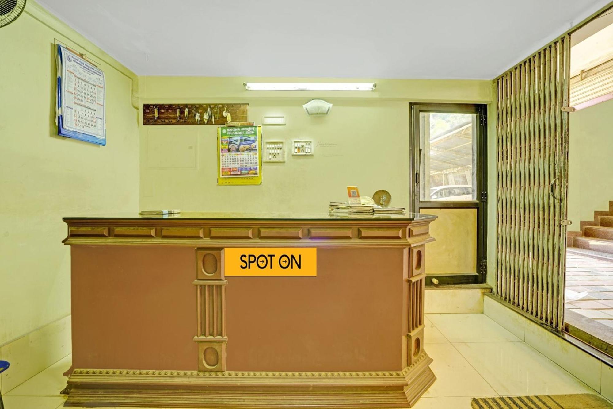 Hotel O Ss Residency Punalur Екстериор снимка